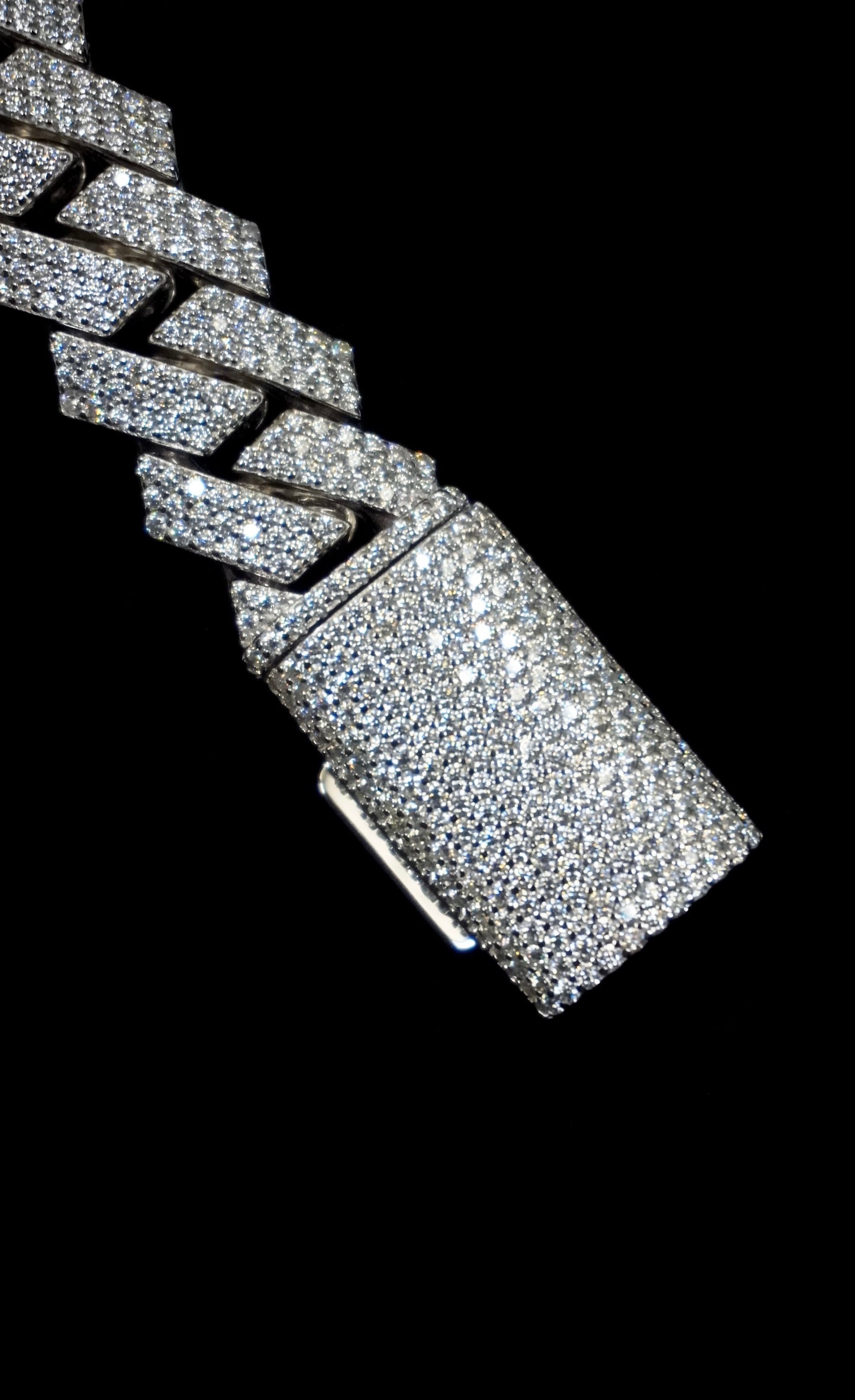 18MM MOISSANITE MIAMI CUBAN LINK CHAIN