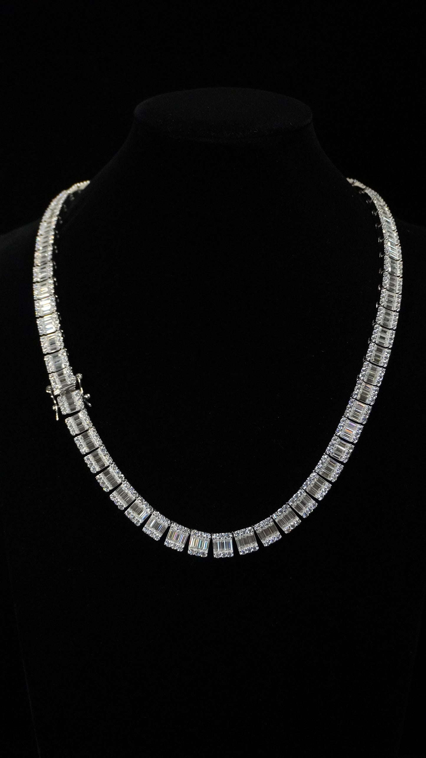 10.5MM MOISSANITE BAGUETTE LINK CHAIN