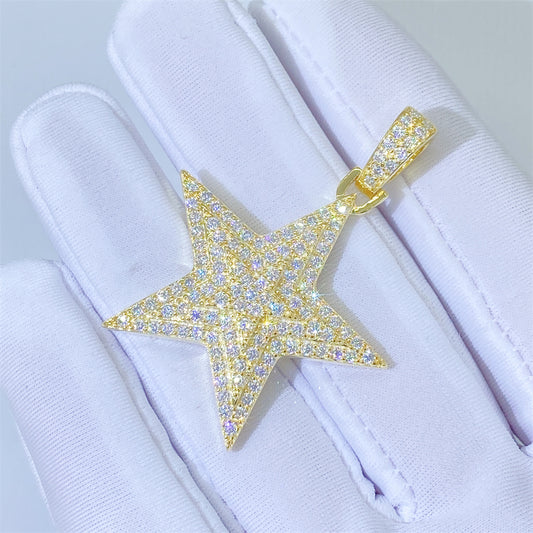 MOISSANITE STAR PENDANT