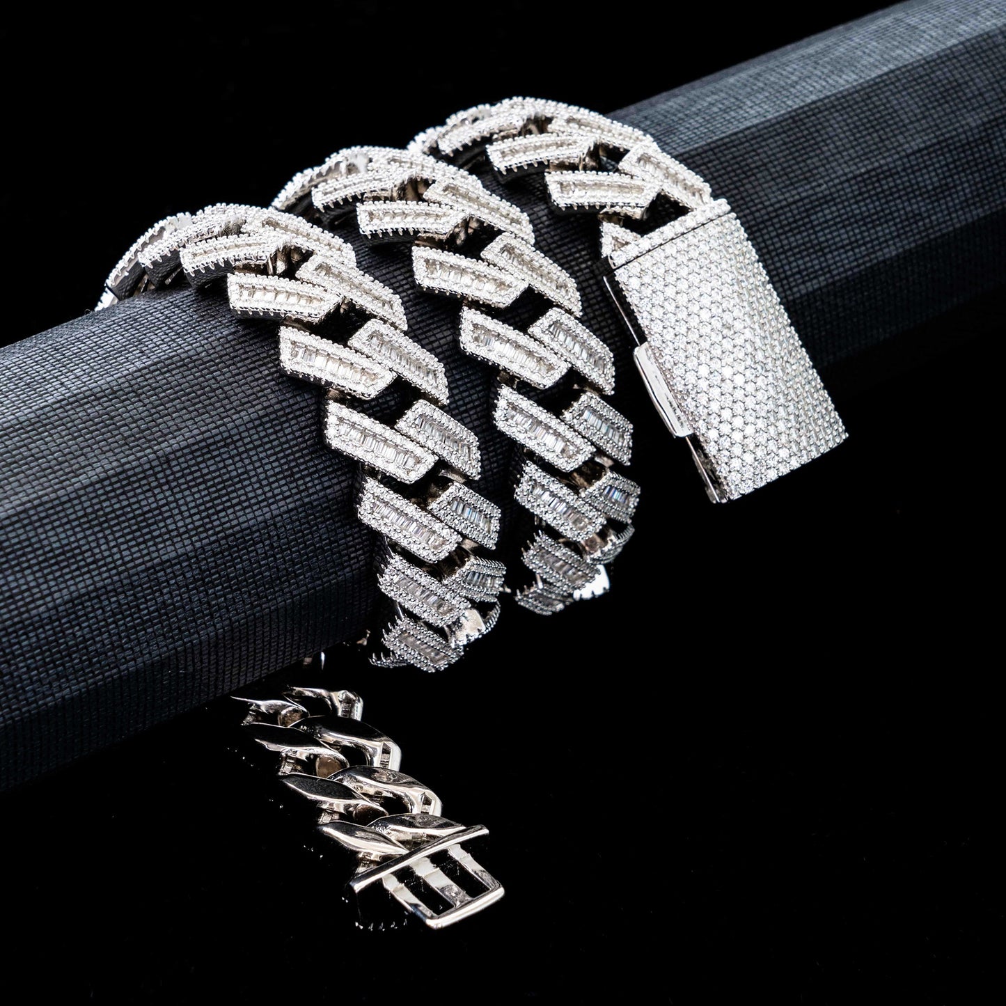 18MM MOISSANITE MIAMI CUBAN LINK CHAIN