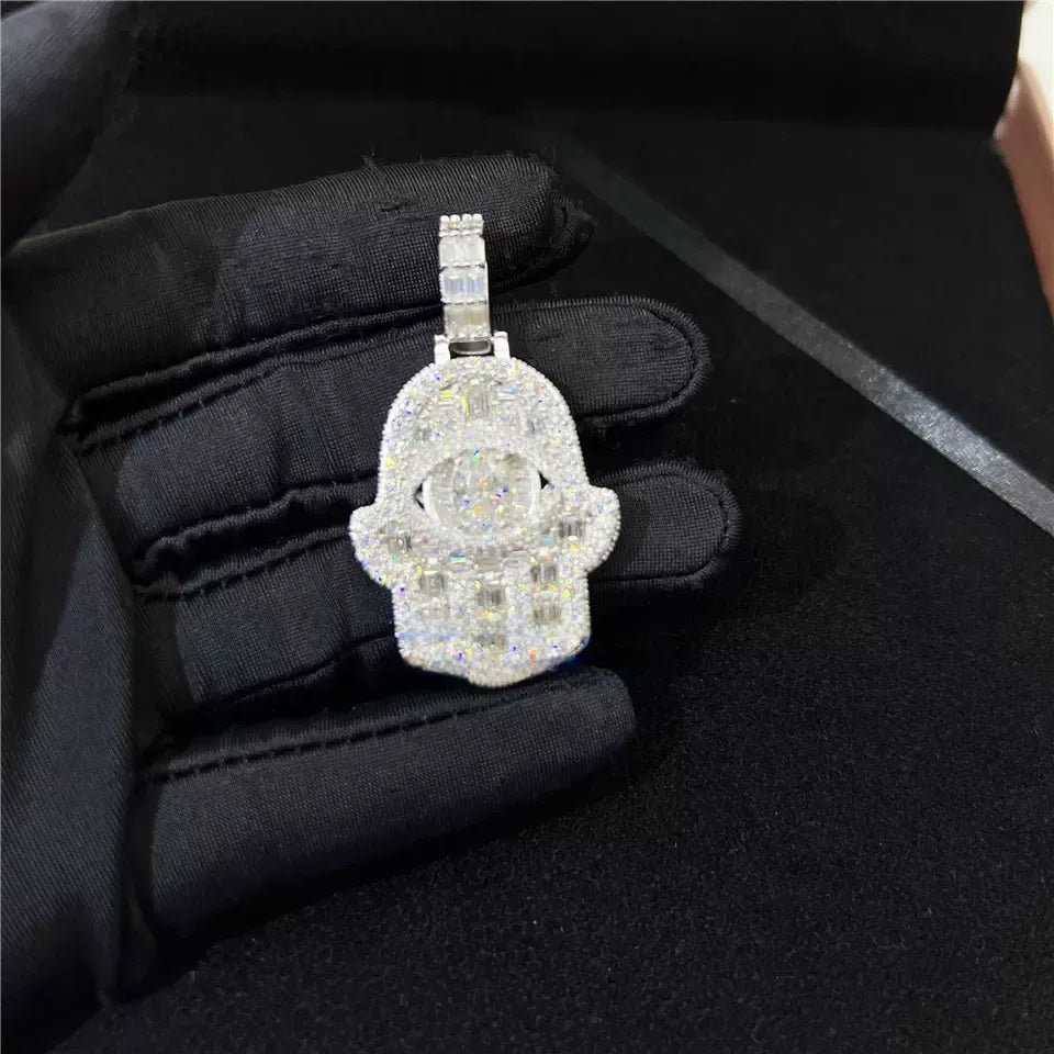 MOISSANITE BAGUETTE MINI HAMSA PENDANT