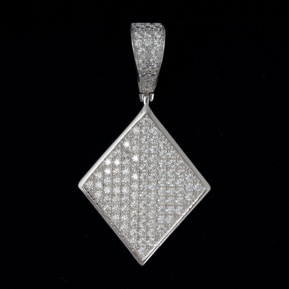 MOISSANITE DIAMONDS PENDANT