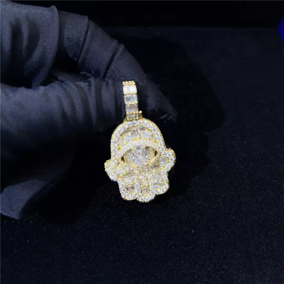 MOISSANITE BAGUETTE MINI HAMSA PENDANT