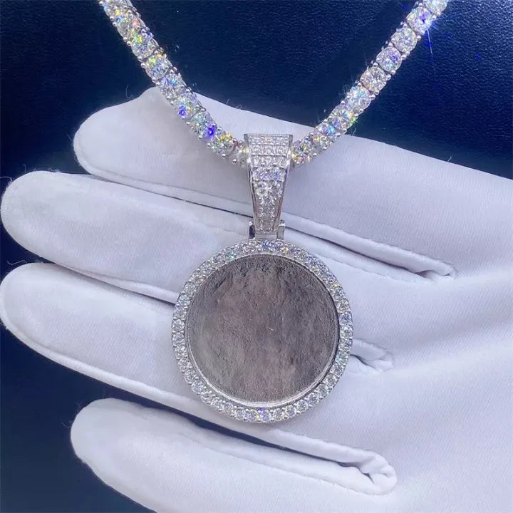 25MM MOISSANITE PHOTO PENDANT