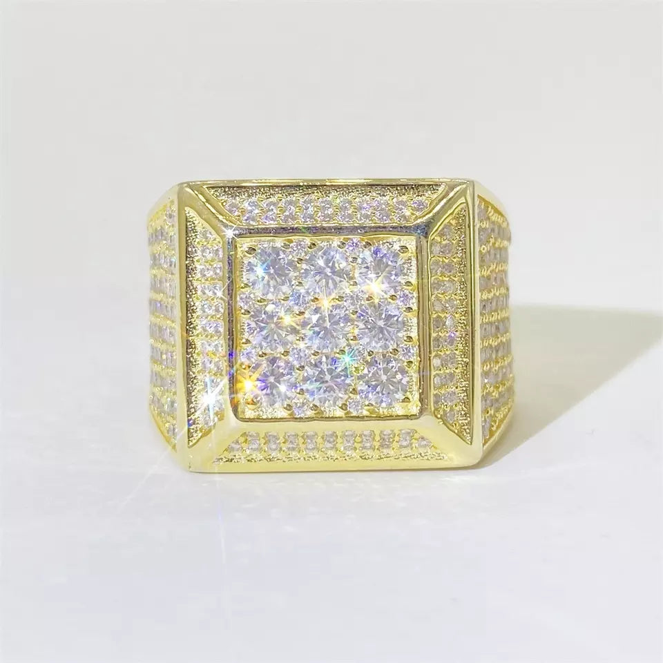 MOISSANITE BOX RING