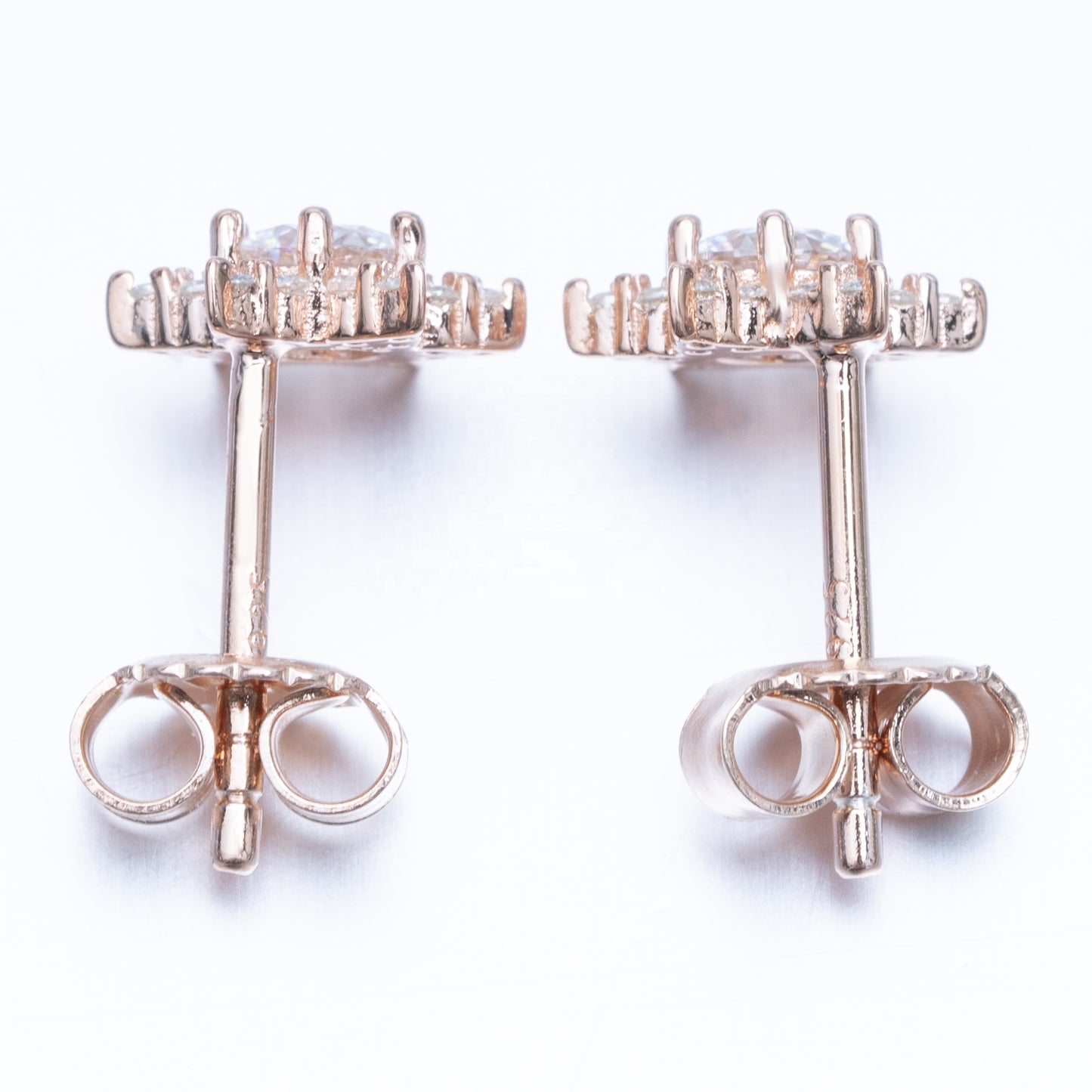 8MM MOISSANITE STAR EARRINGS