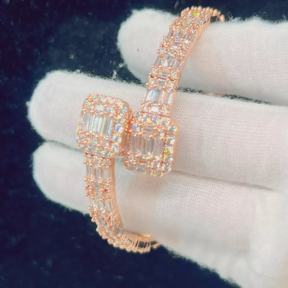 MOISSANITE BAGUETTE BANGLE BRACELET