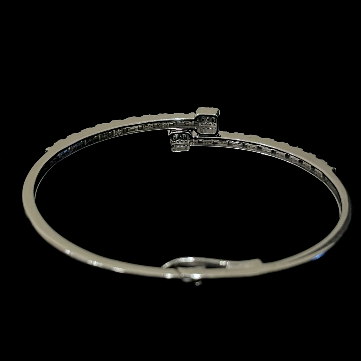 BAGUETTE BANGLE BRACELET