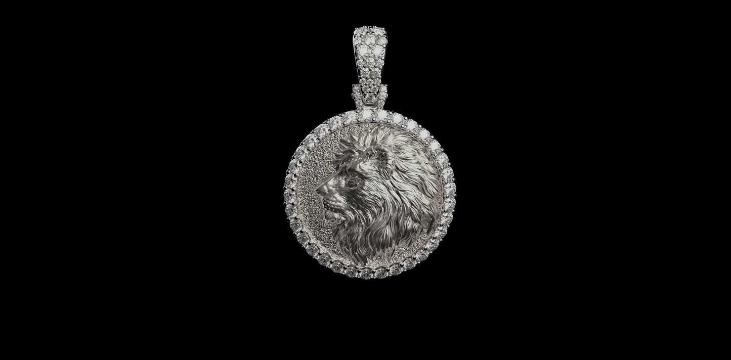 27MM DIAMOND LION HEAD PENDANT